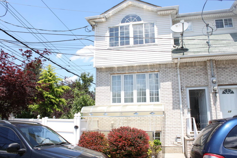 15 Windmill Court